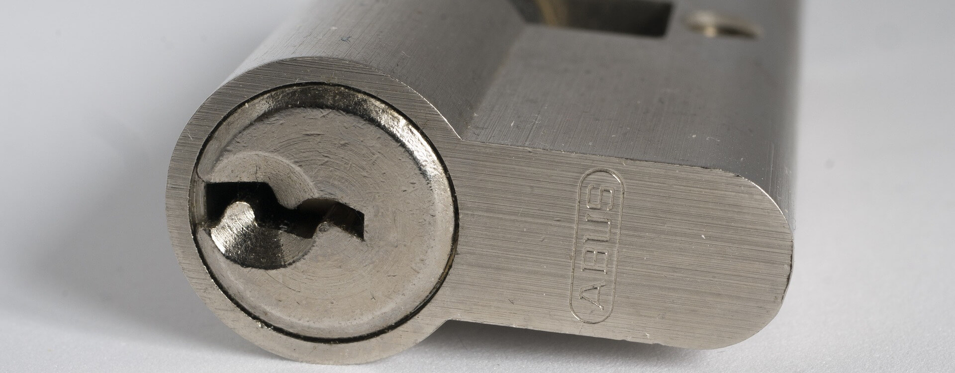 What is Lock Snapping